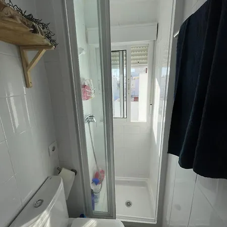 Casa 3 Centro De Conil En Calle Azucena