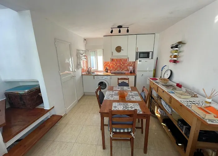 Casa 3 Centro De Conil En Calle Azucena Коніль-де-ла-Фронтера