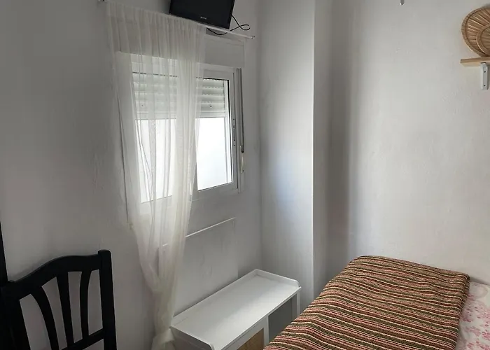 Casa 3 Centro De Conil En Calle Azucena Коніль-де-ла-Фронтера