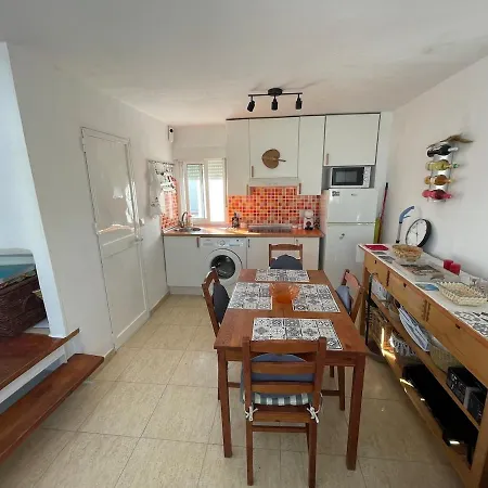 Casa 3 Centro De Conil En Calle Azucena Коніль-де-ла-Фронтера